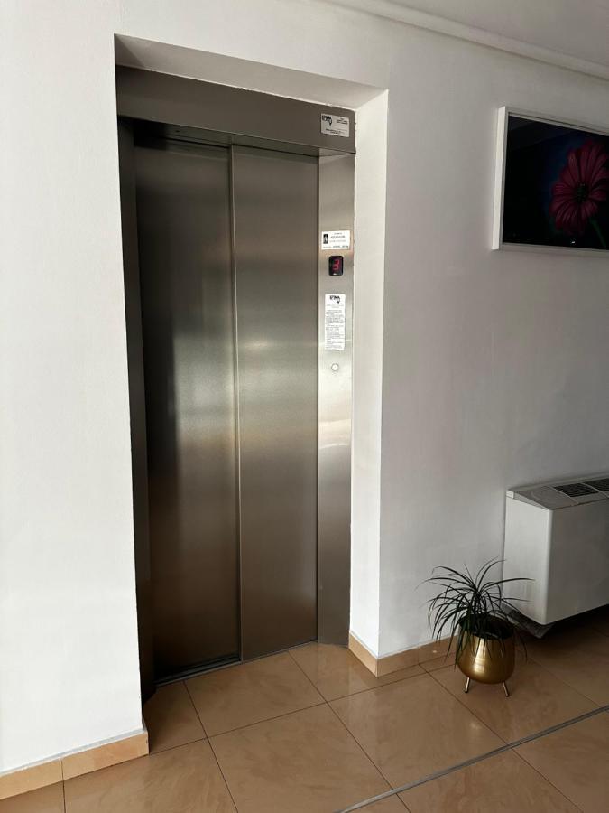 Pensiunea Andra Timisoara Luaran gambar